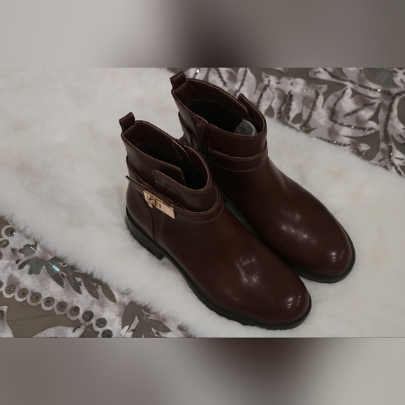 Giani Bernini Becca Buckled Booties, Mocha 5M - Picture 7 of 9